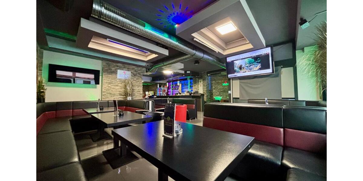 Sehr gut laufende Karaoke-Bar mit Inventarablöse, Hohe Einnahmen! zimmer