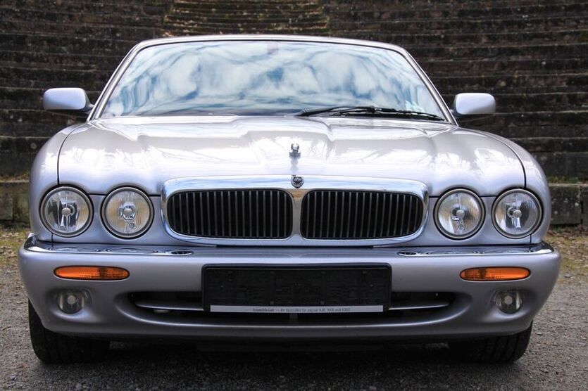 XJ