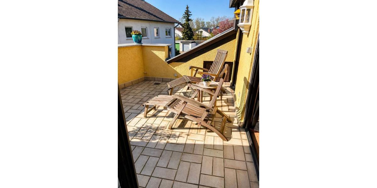 Villa Hockenheim - 15 Zimmer, 300 m&sup2;, 949.000&euro; | Angebot:26327588