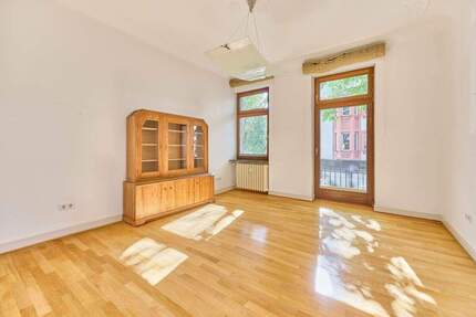 Stilvolle 4-Zimmeraltbauwohnung mit 2 Balkonen in der Belle Etage der Schwetzinger Vorstadt 4 zimmer