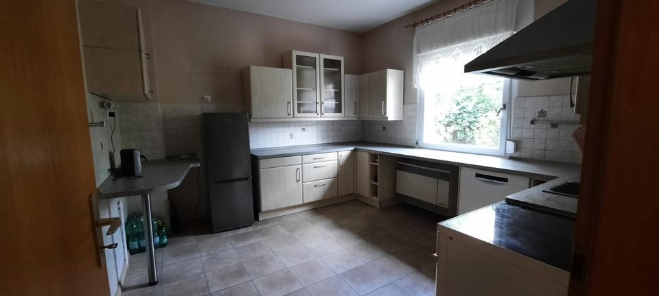 Reihenhaus in guter Lage in Weinheim zu verkaufen. 4 zimmer