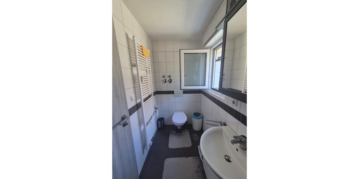 Etagenwohnung Bensheim - 4 Zimmer, 95 m&sup2;, 1.300&euro; | Angebot:26165611