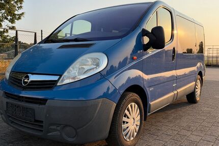 Opel Vivaro 146.000 km 9.999 &euro; Lampertheim-Hüttenfeld 68623