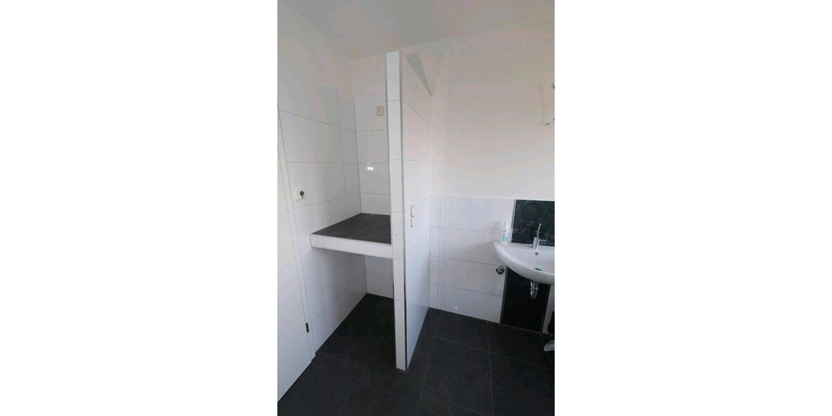 Etagenwohnung Ludwigshafen am Rhein Ludwigshafen-Oggersheim - 3 Zimmer, 85 m&sup2;, 1.300&euro; | Angebot:26197786