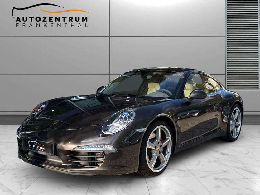 911