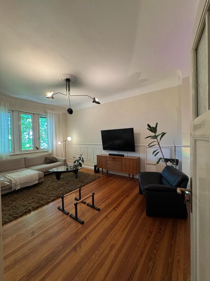 Möbelierter Altbau – 4-ZKB, 120 m² in LU auf Zeit für BASF