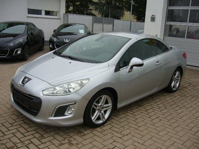Peugeot 308 146.500 km 8.995 &euro; Walldorf / Baden 69190