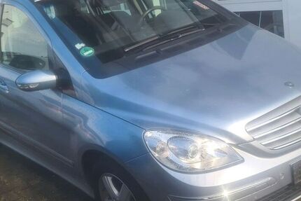 Mercedes B 200