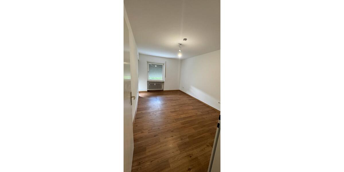 Etagenwohnung Ludwigshafen am Rhein Ludwigshafen-Oggersheim - 2 Zimmer, 52 m&sup2;, 650&euro; | Angebot:26550699