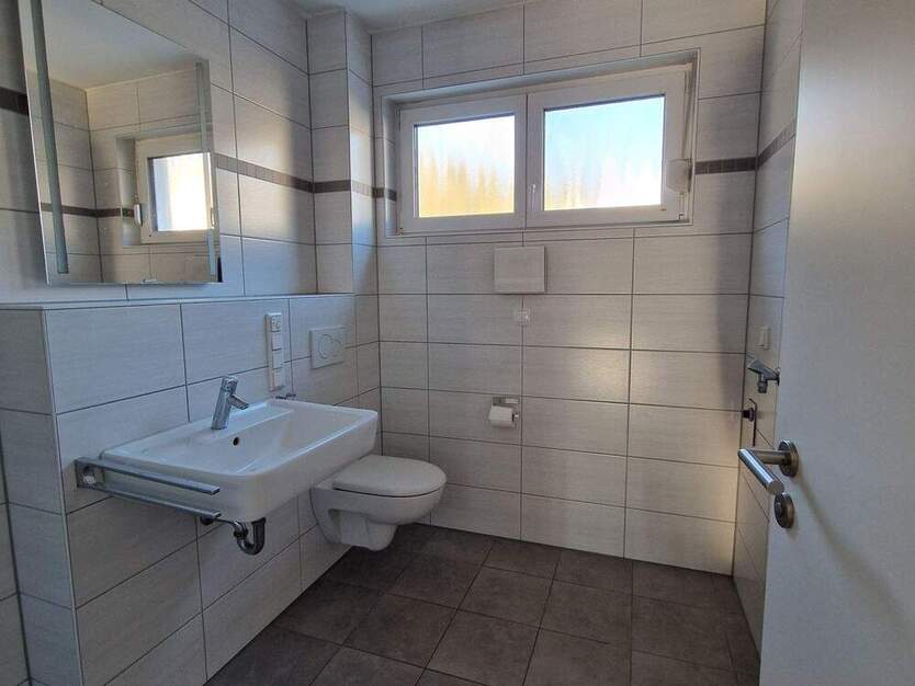 Neuwertige 2 Zimmer- Erdgeschoßwohnung in direkter Nachbarschaft zur Natur!!!
