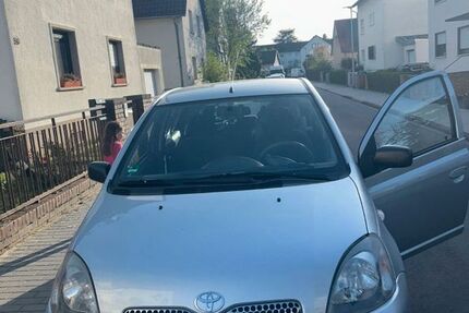 Toyota Yaris 195.500 km 2.700 &euro; Viernheim 68519