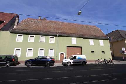 Haus Mannheim Hochstätt - 9 Zimmer, 260 m&sup2;, 780.000&euro; | Angebot:24224567
