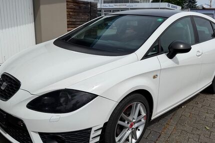 Seat Leon 177.000 km 4.499 &euro; Reilingen 68799