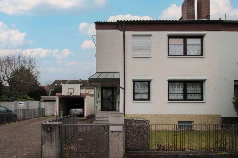 Haus zum Kaufen in Ludwigshafen am Rhein 499.000 € 166 m²