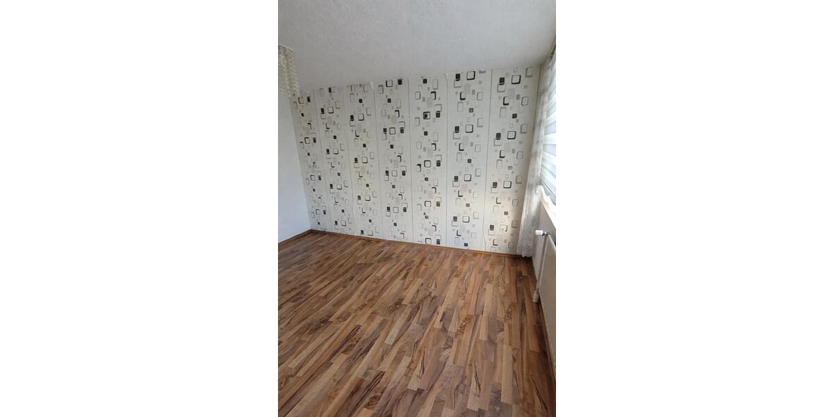 Etagenwohnung Ludwigshafen am Rhein Ludwigshafen-Hemshof - 4 Zimmer, 81 m&sup2;, 220.000&euro; | Angebot:25902085