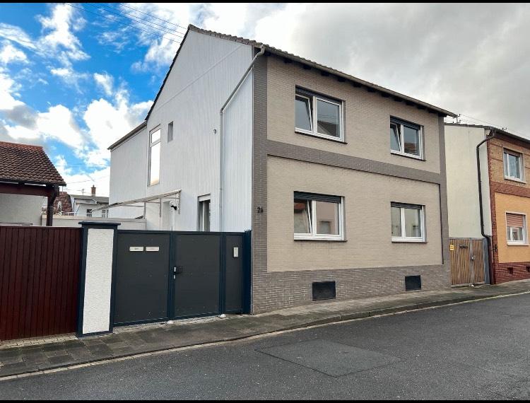 3 ZKB 96 m² Südbalkon, Garten Einbauküche in Zweifamilienhaus, 3 zimmer