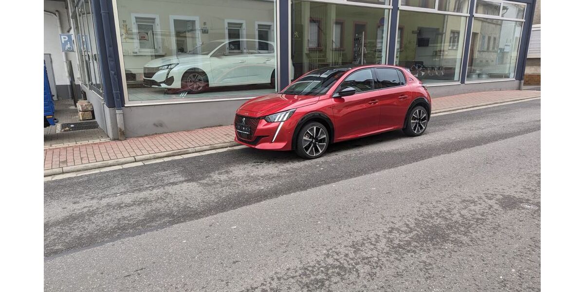 Peugeot 208 8.800 km 25.700 &euro; Eisenberg 67304
