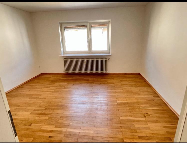 3 ZKB 96 m² Südbalkon, Garten Einbauküche in Zweifamilienhaus, 3 zimmer