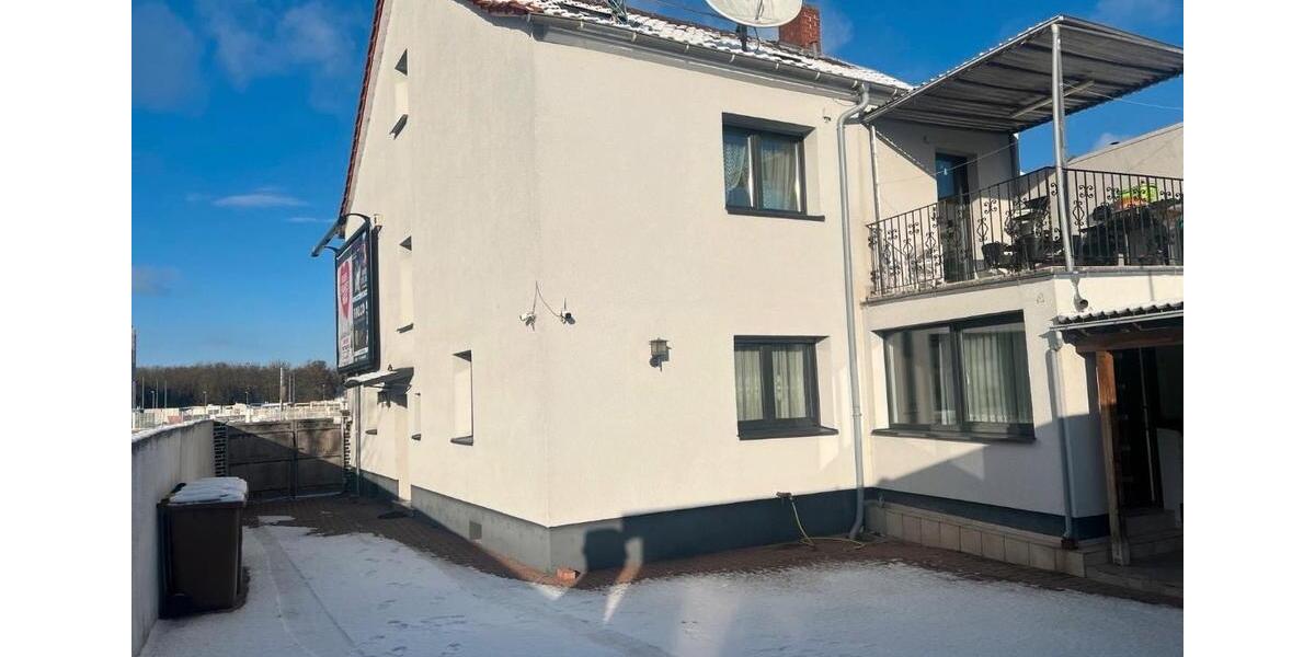 MFH mit 3 Wohneinheiten, Südgarten, Baupotenzial & 5,6 % Rendite 8 zimmer