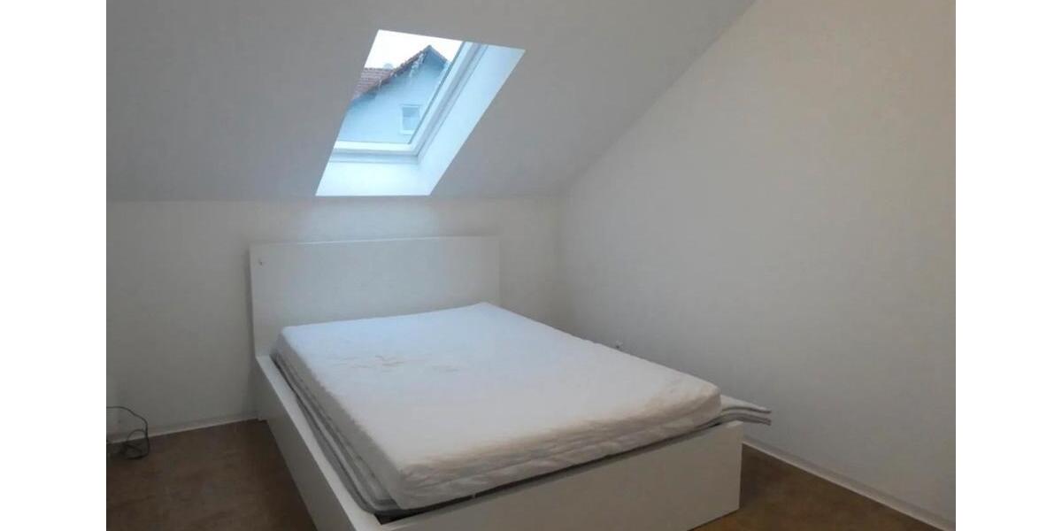 Dachgeschoßwohnung Weinheim - 4 Zimmer, 106 m&sup2;, 229.000&euro; | Angebot:26295957