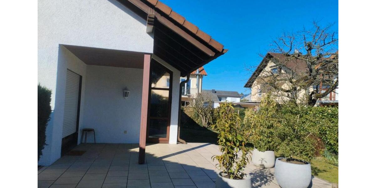 Einfamilienhaus Hockenheim - 4 Zimmer, 159 m&sup2;, 1.850&euro; | Angebot:25623720