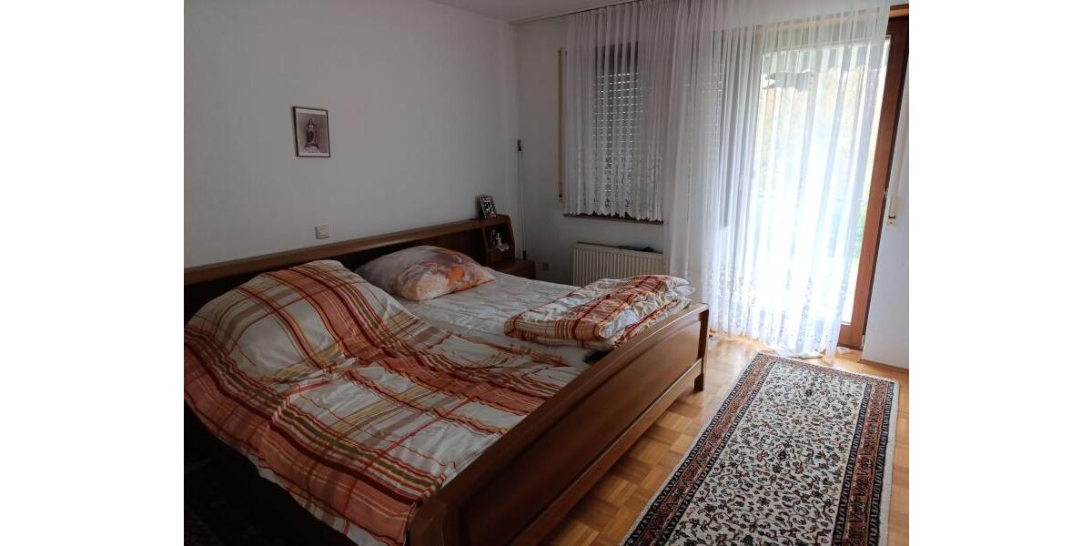 ObjNr:19777 - Sehr helles, leer stehendes 3-Fam. Haus (DHH) in guter Lage von Leimen; 6 zimmer