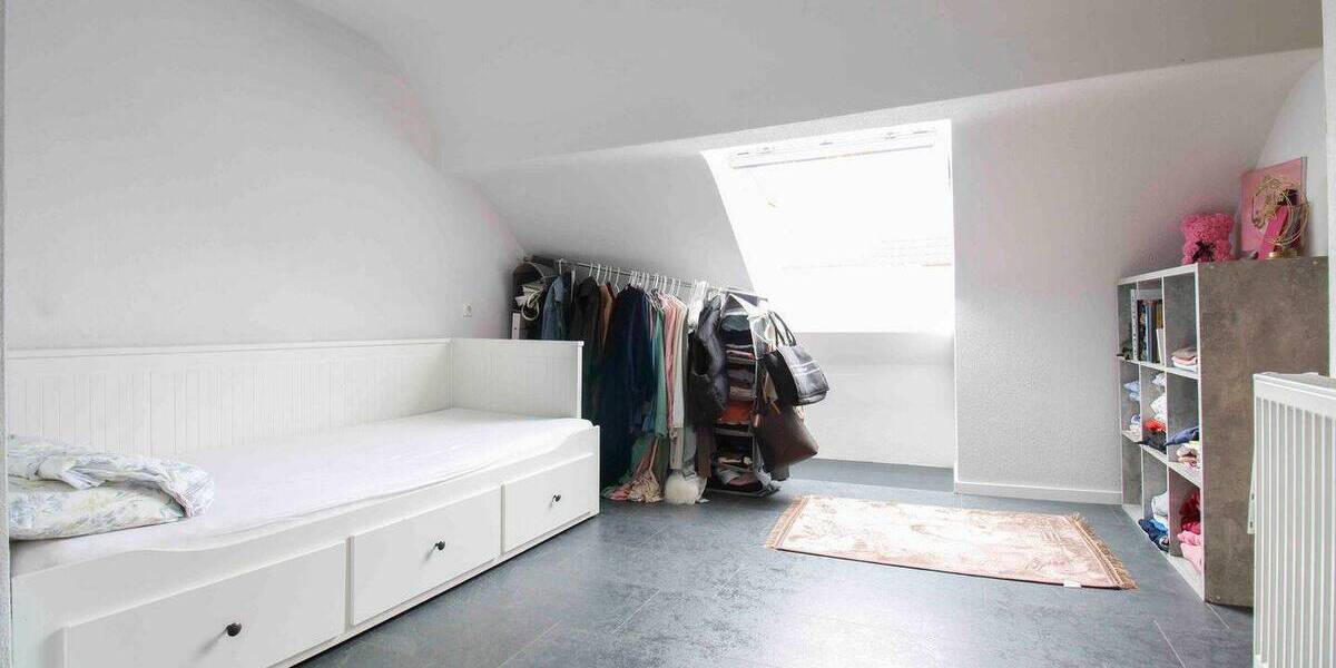 Mehrfamilienhaus, Wohnhaus Hockenheim - 6 Zimmer, 399.000&euro; | Angebot:26275948