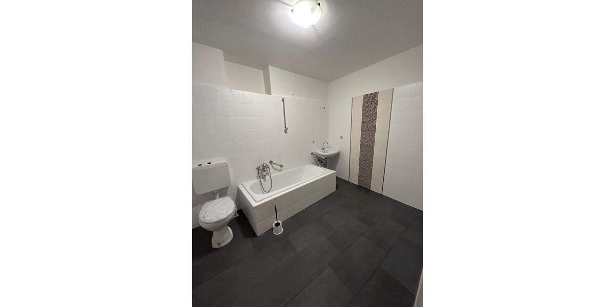 Exklusives Einfamilienhaus in Worms mit großzügiger Terrasse, EBK, Kamin und KLIMA - PROVISIONSREI 5 zimmer