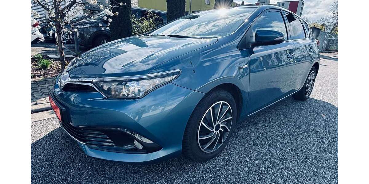 Toyota Auris 175.584 km 9.400 &euro; Frankenthal 67227