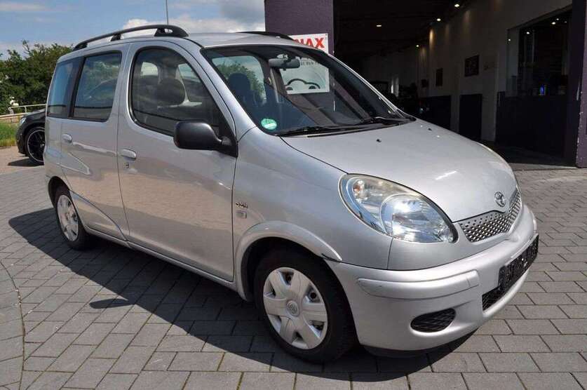 Yaris