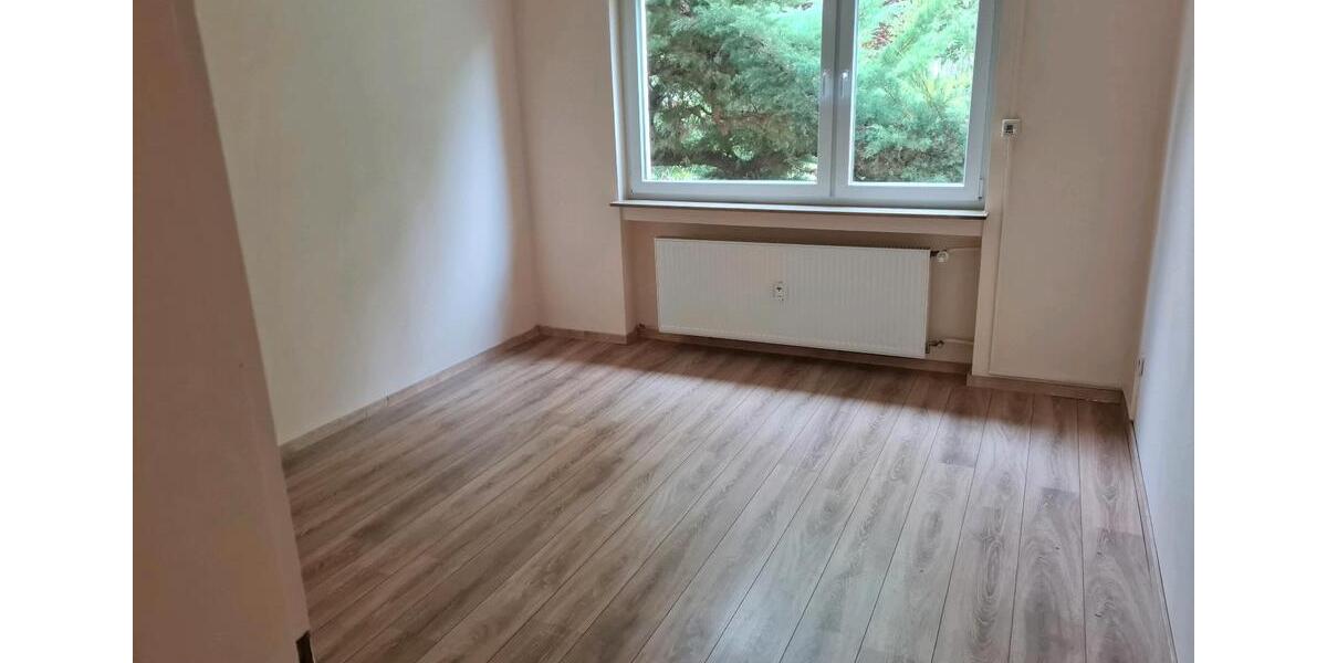 4ZKB Erdgeschoss Wohnung mit Garten 4 zimmer