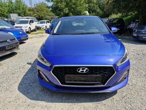 i30