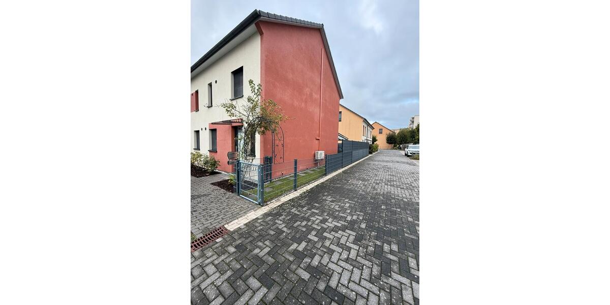 Reihenhaus Weinheim - 4 Zimmer, 116 m&sup2;, 579.000&euro; | Angebot:25262579