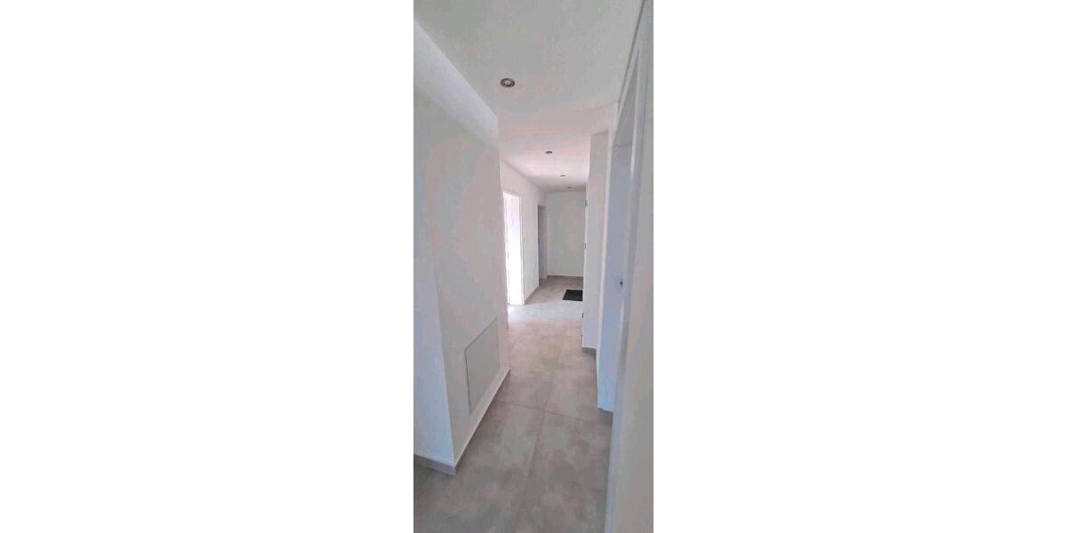 Dachgeschoßwohnung Ludwigshafen am Rhein Ludwigshafen-Oggersheim - 3 Zimmer, 90 m&sup2;, 1.400&euro; | Angebot:26153710