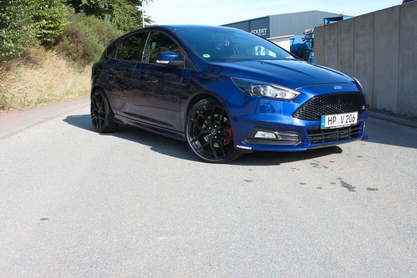Ford Focus 87.155 km 15.950 € Abtsteinach 69518