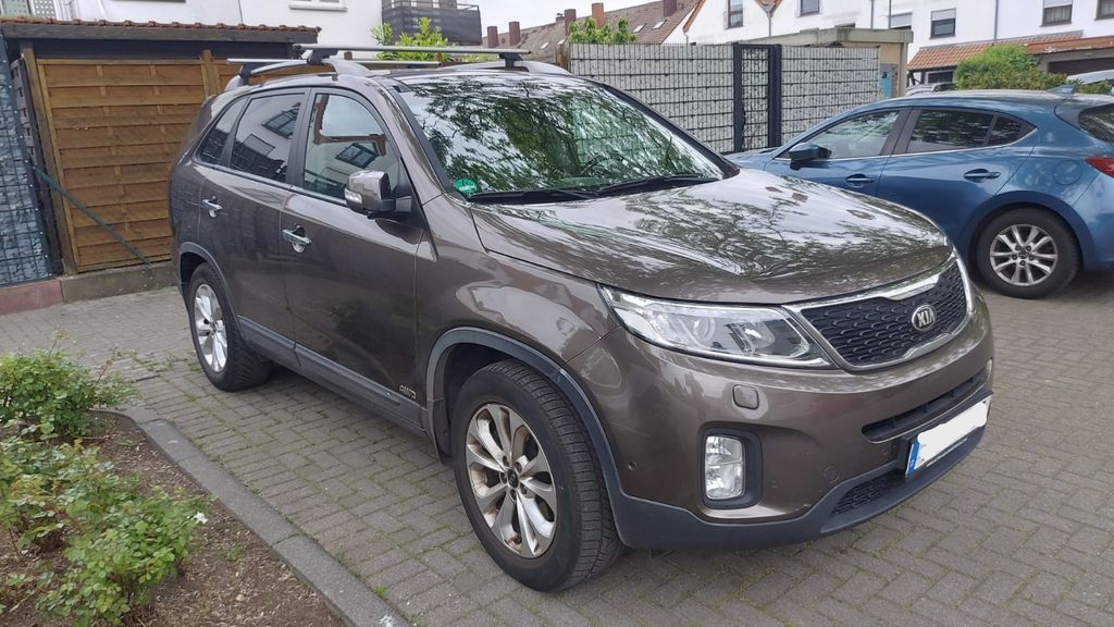Kia Sorento 216.902 km 9.900 &euro; Ludwigshafen 67065