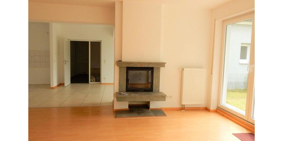 Doppelhaushälfte Schwetzingen - 7 Zimmer, 180 m&sup2;, 1.800&euro; | Angebot:26241969