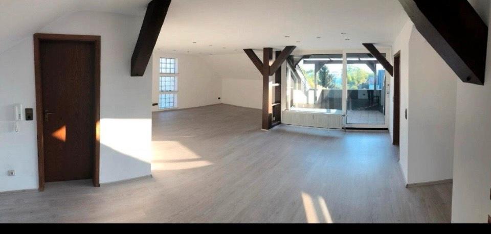 Dachgeschoßwohnung Bad Dürkheim - 2 Zimmer, 90 m&sup2;, 900&euro; | Angebot:26271422