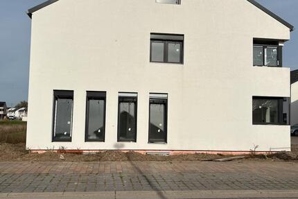 Haus Philippsburg - 5 Zimmer, 230 m&sup2;, 499.000&euro; | Angebot:25055346