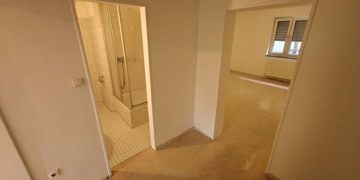 Etagenwohnung Ludwigshafen Ludwigshafen-Hemshof - 2 Zimmer, 48 m&sup2;, 99.000&euro; | Angebot:27726122
