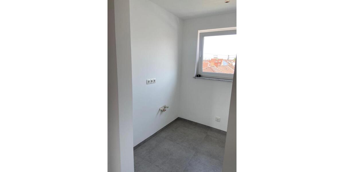 Dachgeschoßwohnung Ludwigshafen am Rhein Edigheim - 2 Zimmer, 50 m&sup2;, 825&euro; | Angebot:26465422