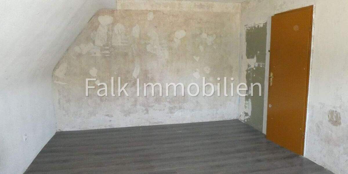 Einfamilienhaus Mannheim Rheinau - 7 Zimmer, 138 m&sup2;, 339.000&euro; | Angebot:25265673