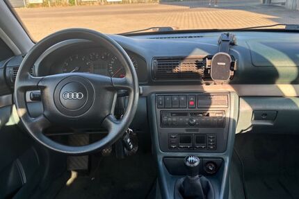 Audi A4 297.000 km 700 &euro; Bensheim 64625