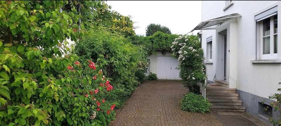 Großes Wohnhaus mit viel Potential