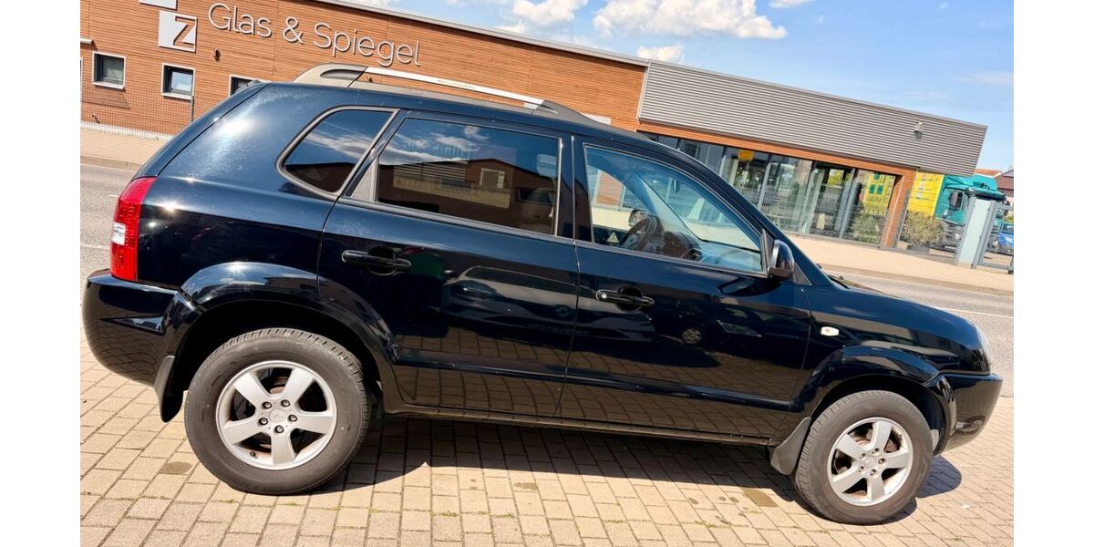 Hyundai TUCSON 200.000 km 3.490 &euro; Worms 67551