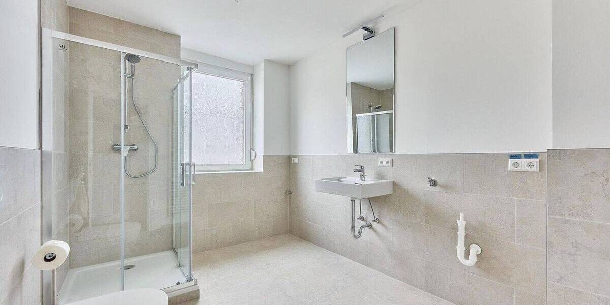 Etagenwohnung Mannheim Schwetzingerstadt - 2 Zimmer, 64 m&sup2;, 1.100&euro; | Angebot:26562004