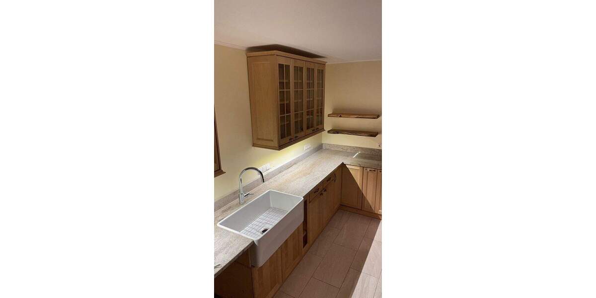 Modernes Landhaus mit schönem Garten - viele Nutzungsmöglichkeiten, zukunftssichere Investition 7 zimmer