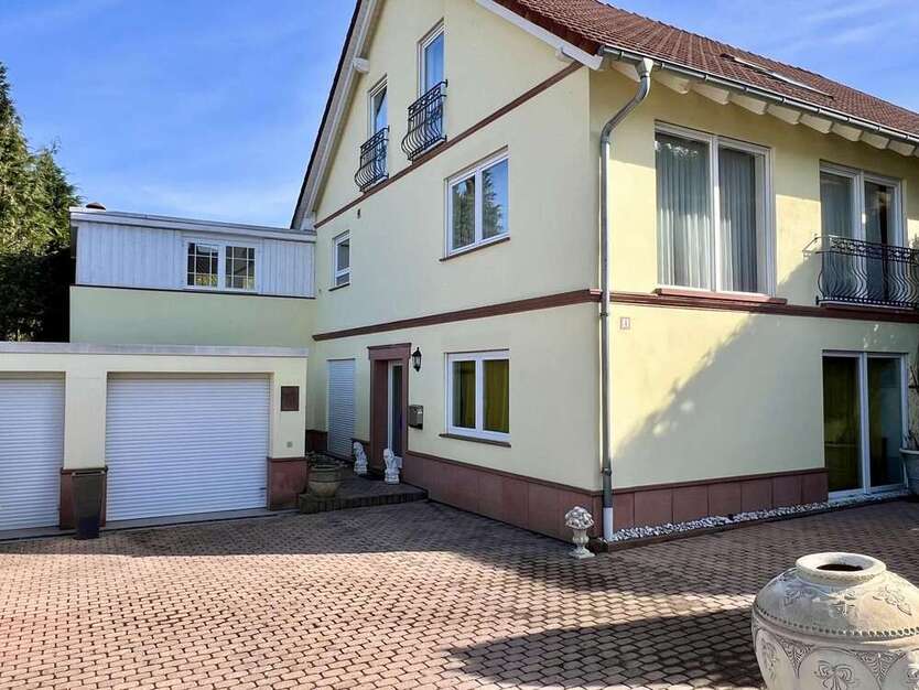 Haus zum Kaufen in Mörlenbach 747.000 € 275 m²