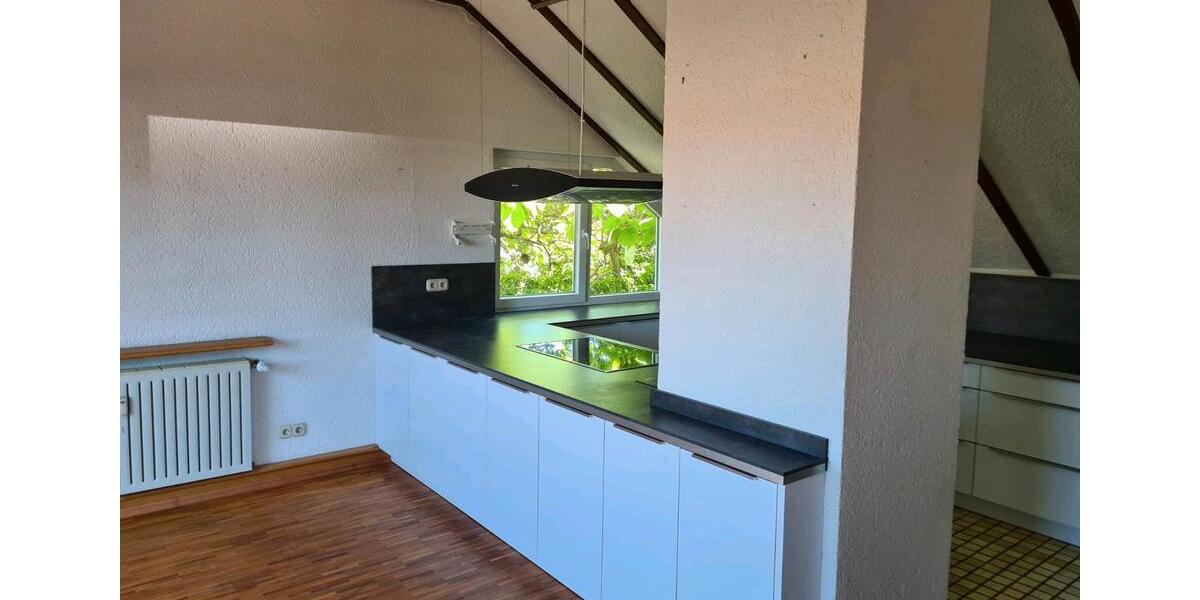 Dachgeschoßwohnung Ludwigshafen am Rhein Ludwigshafen-Oggersheim - 3 Zimmer, 106 m&sup2;, 1.400&euro; | Angebot:26227484