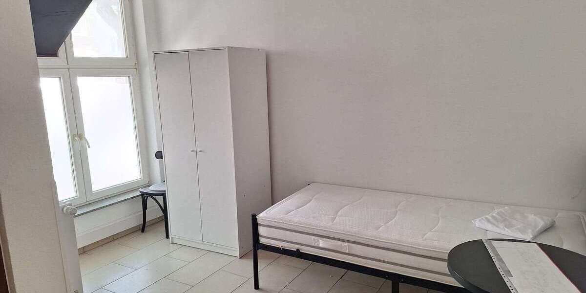 Etagenwohnung Ludwigshafen Ludwigshafen-Hemshof - 7 Zimmer, 104 m&sup2;, 400&euro; | Angebot:27167784